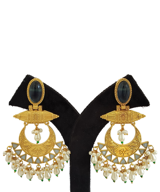 Light Stylist Designer Earrings (PE016)